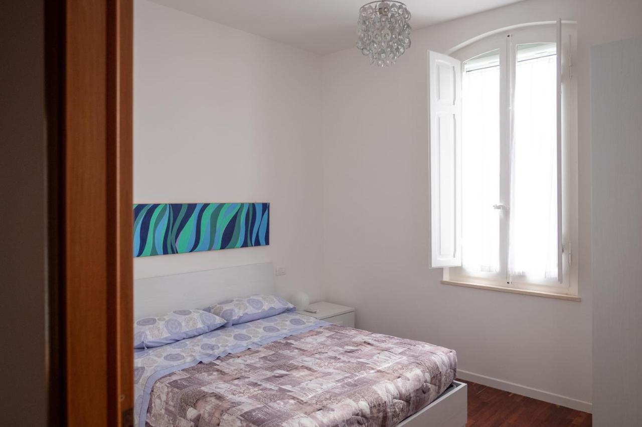 Casa Alina- Art House Apartment โฟลีโญ ภายนอก รูปภาพ