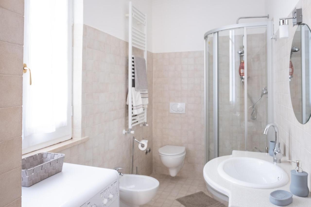 Casa Alina- Art House Apartment โฟลีโญ ภายนอก รูปภาพ