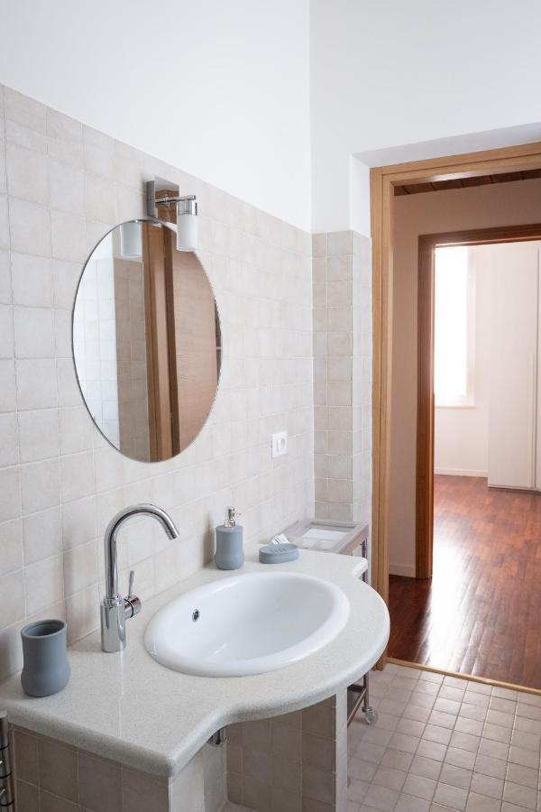 Casa Alina- Art House Apartment โฟลีโญ ภายนอก รูปภาพ