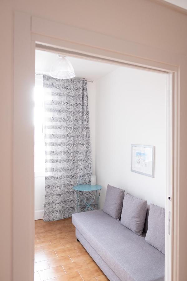 Casa Alina- Art House Apartment โฟลีโญ ภายนอก รูปภาพ